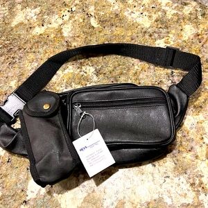 Heys Black Fanny Pack -4 Zipped Compartments w/ side holder -Brand New w/Tags